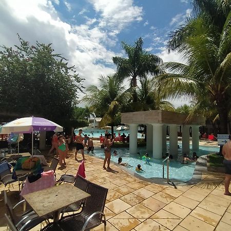Lacqua Diroma, Mais Parque Acquatico Com Piscina De Ondas Caldas Novas Eksteriør billede